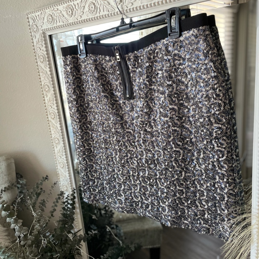 Karen Kane Silver Sequin Skirt New Large - Picture 4 of 7